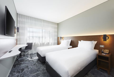 Holiday Inn Express Melbourne Southbank, An IHG Hotel - Accommodation Main Beach 7