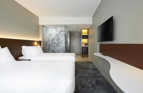 Holiday Inn Express Melbourne Southbank, An IHG Hotel - Accommodation Main Beach 19