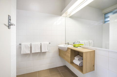 Nightcap At Seaford Hotel - Accommodation Main Beach 23