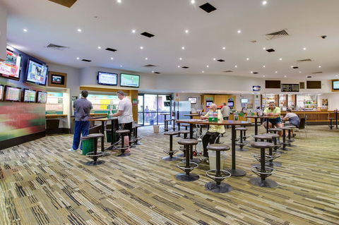 Nightcap At Seaford Hotel - Accommodation Main Beach 40