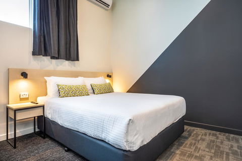 Nightcap At Seaford Hotel - Accommodation Main Beach 2