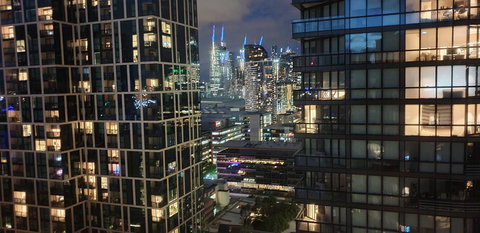 Best Views On Collins - Accommodation Main Beach 23