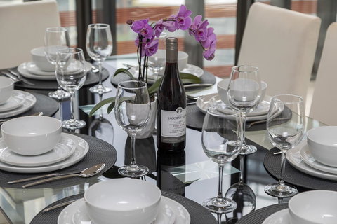 Best Views On Collins - Accommodation Main Beach 6