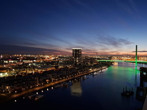 Best Views On Collins - Accommodation Main Beach 3