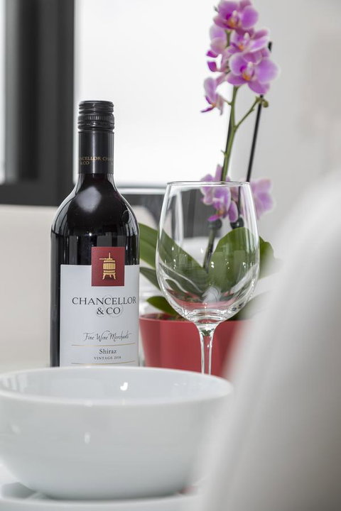 Best Views On Collins - Accommodation Main Beach 38