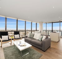 Best Views on Collins - Accommodation Main Beach