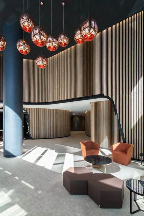 Winston Apartments Docklands - Accommodation Main Beach 10