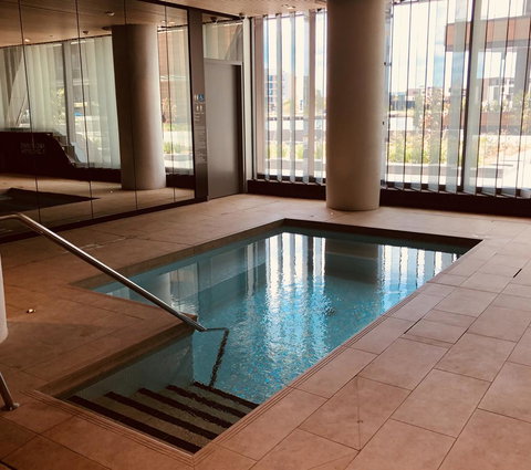 Winston Apartments Docklands - Accommodation Main Beach 26