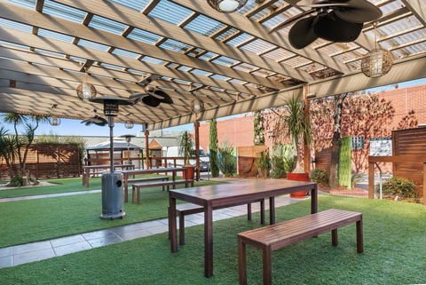 All Seasons Resort Hotel Bendigo - Accommodation Main Beach 36