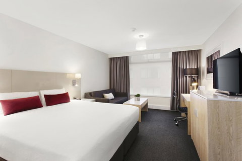 Mercure Melbourne Albert Park - Accommodation Main Beach 10