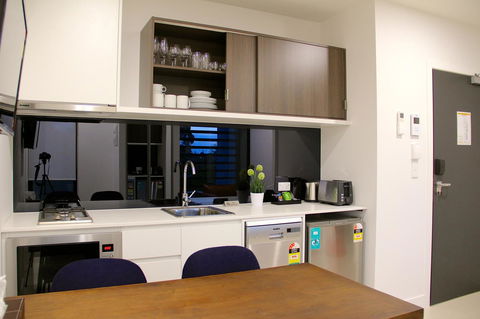 Whitehorse Apartments Hotel - Accommodation Main Beach 16