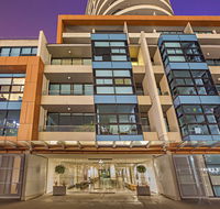 Melbourne Holiday Apartments Flinders Wharf - Accommodation Main Beach