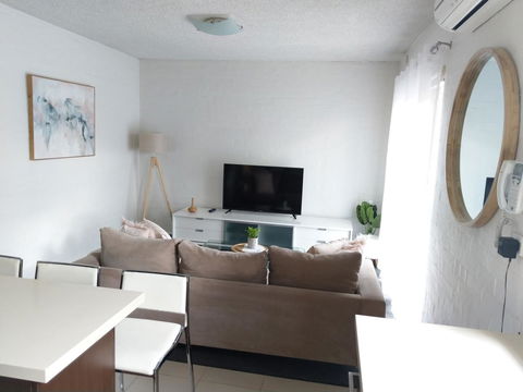 North Melbourne Retreat - Accommodation Main Beach 5