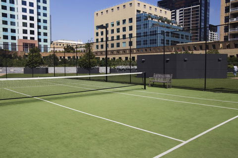 Amazing Accommodations: Vogue - Accommodation Main Beach 43