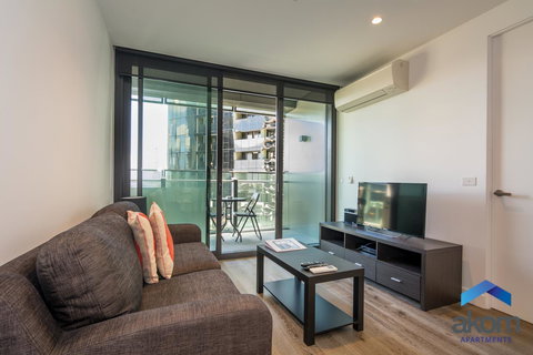 AKOM AT Docklands - Accommodation Main Beach 18