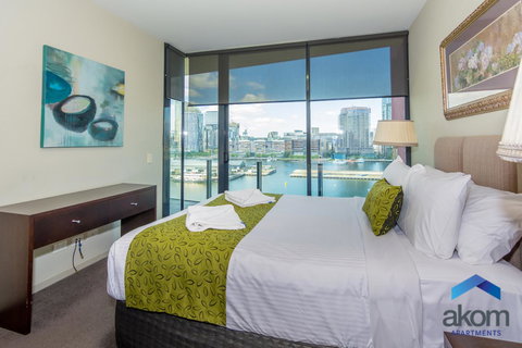 AKOM AT Docklands - Accommodation Main Beach 29