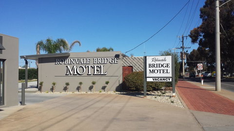 Robinvale Bridge Motel - Accommodation Main Beach 10