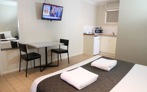 Robinvale Bridge Motel - Accommodation Main Beach 14