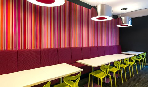 Travelodge Hotel Melbourne Docklands - Accommodation Main Beach 20
