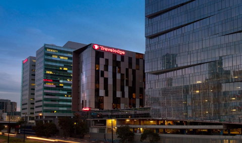 Travelodge Hotel Melbourne Docklands - Accommodation Main Beach 23