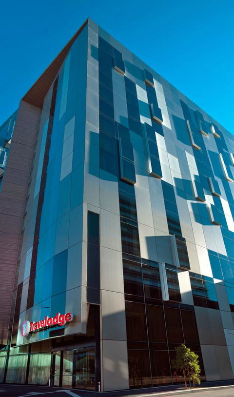 Travelodge Hotel Melbourne Docklands - Accommodation Main Beach 18