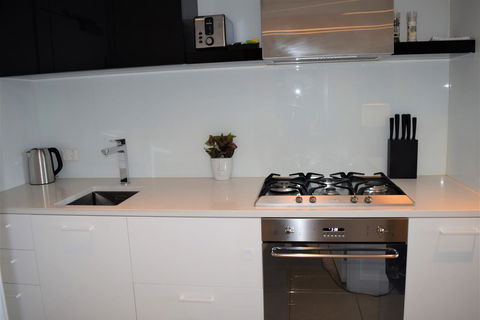 Executive Stay Little Collins Street - Accommodation Main Beach 4