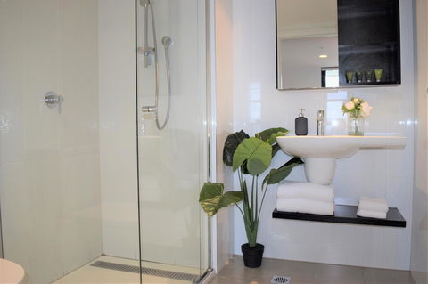 Executive Stay Little Collins Street - Accommodation Main Beach 16