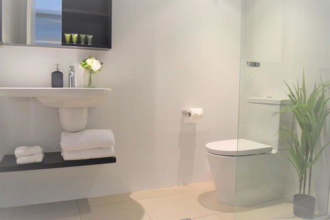 Executive Stay Little Collins Street - Accommodation Main Beach 15