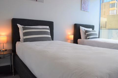 Executive Stay Little Collins Street - Accommodation Main Beach 12