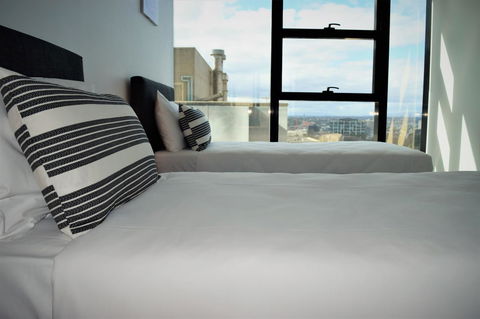 Executive Stay Little Collins Street - Accommodation Main Beach 11