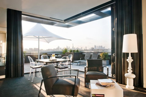 The Cullen Melbourne - Art Series - Accommodation Main Beach 20