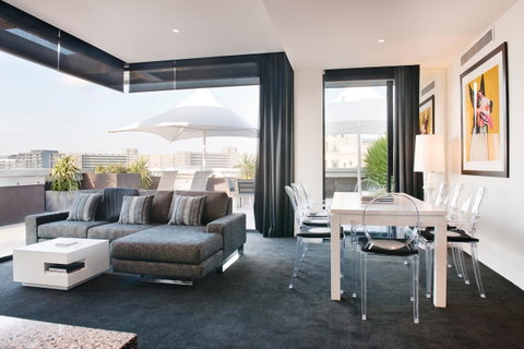 The Cullen Melbourne - Art Series - Accommodation Main Beach 12