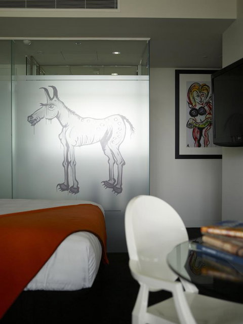 The Cullen Melbourne - Art Series - Accommodation Main Beach 9