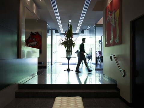 The Cullen Melbourne - Art Series - Accommodation Main Beach 28