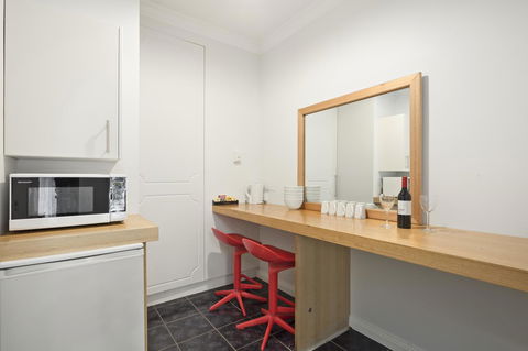 The International Motel Apollo Bay - Accommodation Main Beach 12