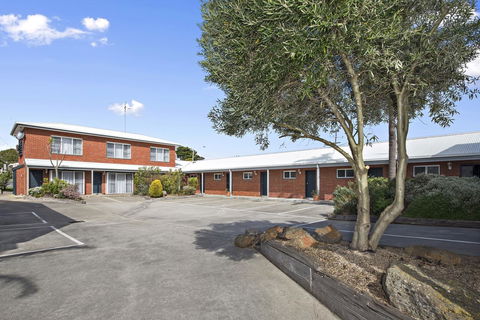 The International Motel Apollo Bay - Accommodation Main Beach 4