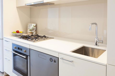 AKOM Melbourne - Accommodation Main Beach 31