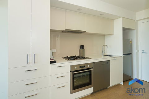 AKOM Melbourne - Accommodation Main Beach 7