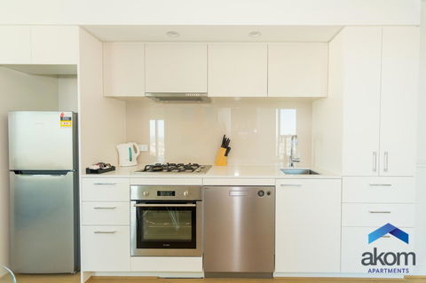 AKOM Melbourne - Accommodation Main Beach 9