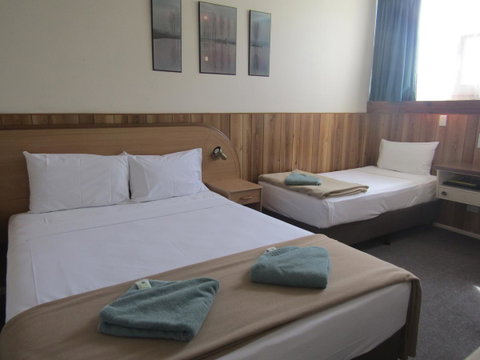 Twin City Motor Inn - Accommodation Main Beach 31
