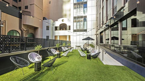 Oaks Melbourne On Market Hotel - Accommodation Main Beach 2