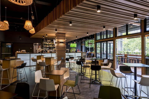 Oaks Melbourne On Market Hotel - Accommodation Main Beach 0