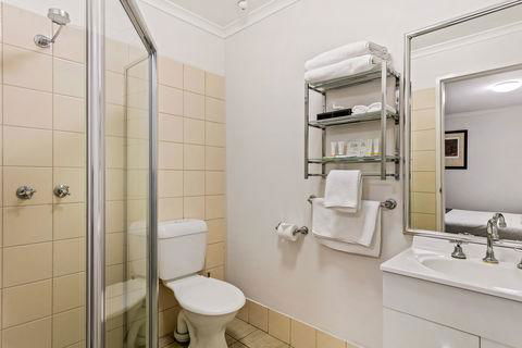 Quality Inn & Suites The Menzies - Accommodation Main Beach 1