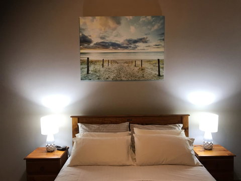 Day Dream Cottage - Accommodation Main Beach 15