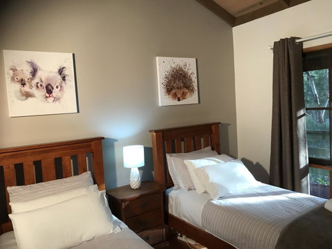 Day Dream Cottage - Accommodation Main Beach 4