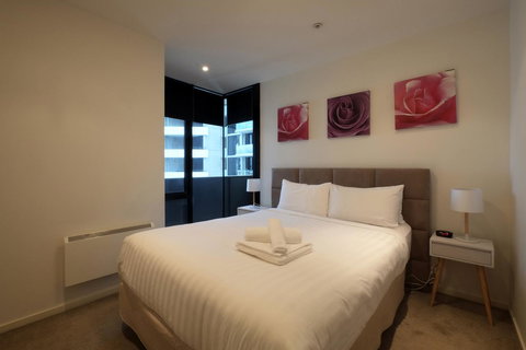 ACD Apartments - Accommodation Main Beach 33