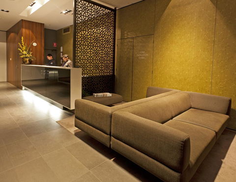 Causeway 353 Hotel - Accommodation Main Beach 13