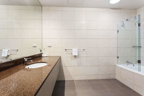 Quality Hotel Bayside Geelong - Accommodation Main Beach 15