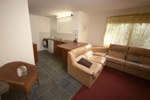 Sanctuary House Resort Motel - Accommodation Main Beach 23