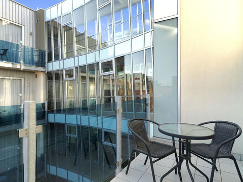 Adina Apartment Hotel St Kilda Melbourne - Accommodation Main Beach 26